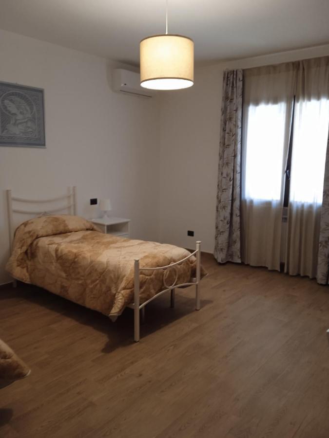 Bed And Breakfast Il Sole -Cinquefrondi Kültér fotó