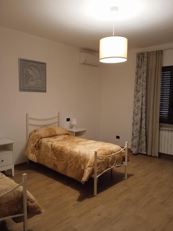 Bed And Breakfast Il Sole -Cinquefrondi Kültér fotó